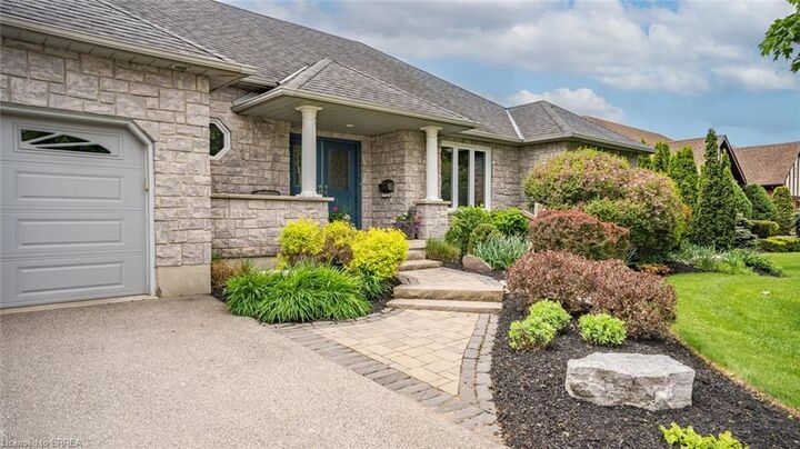 Property Photo:  92 Race Street  ON N3L 4A4 
