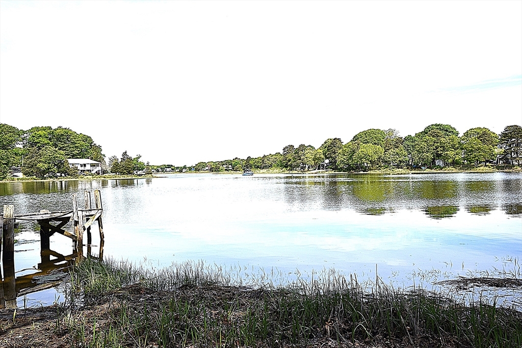 Property Photo: 43 Edgewater Way MA 02571