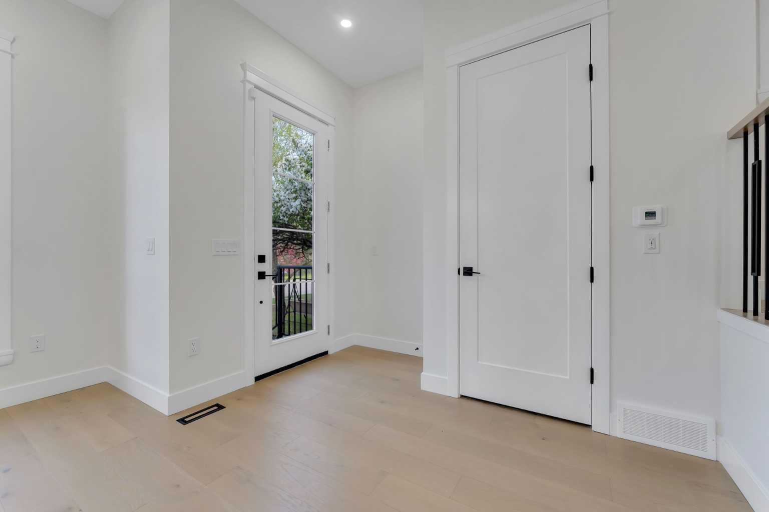 Property Photo: 8731 34 Avenue NW AB T3B 1R6