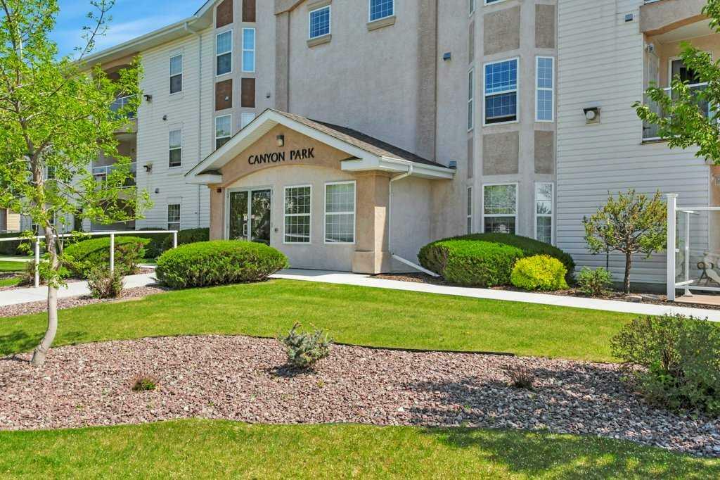 Property Photo: 3501 49 Avenue 205 AB T4N 3W3