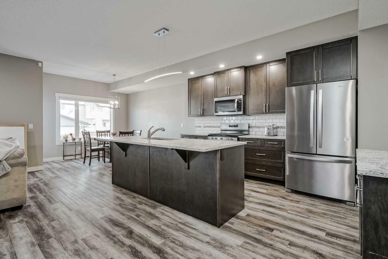 Property Photo: 1918 High Park Circle NW AB T1V 0E7