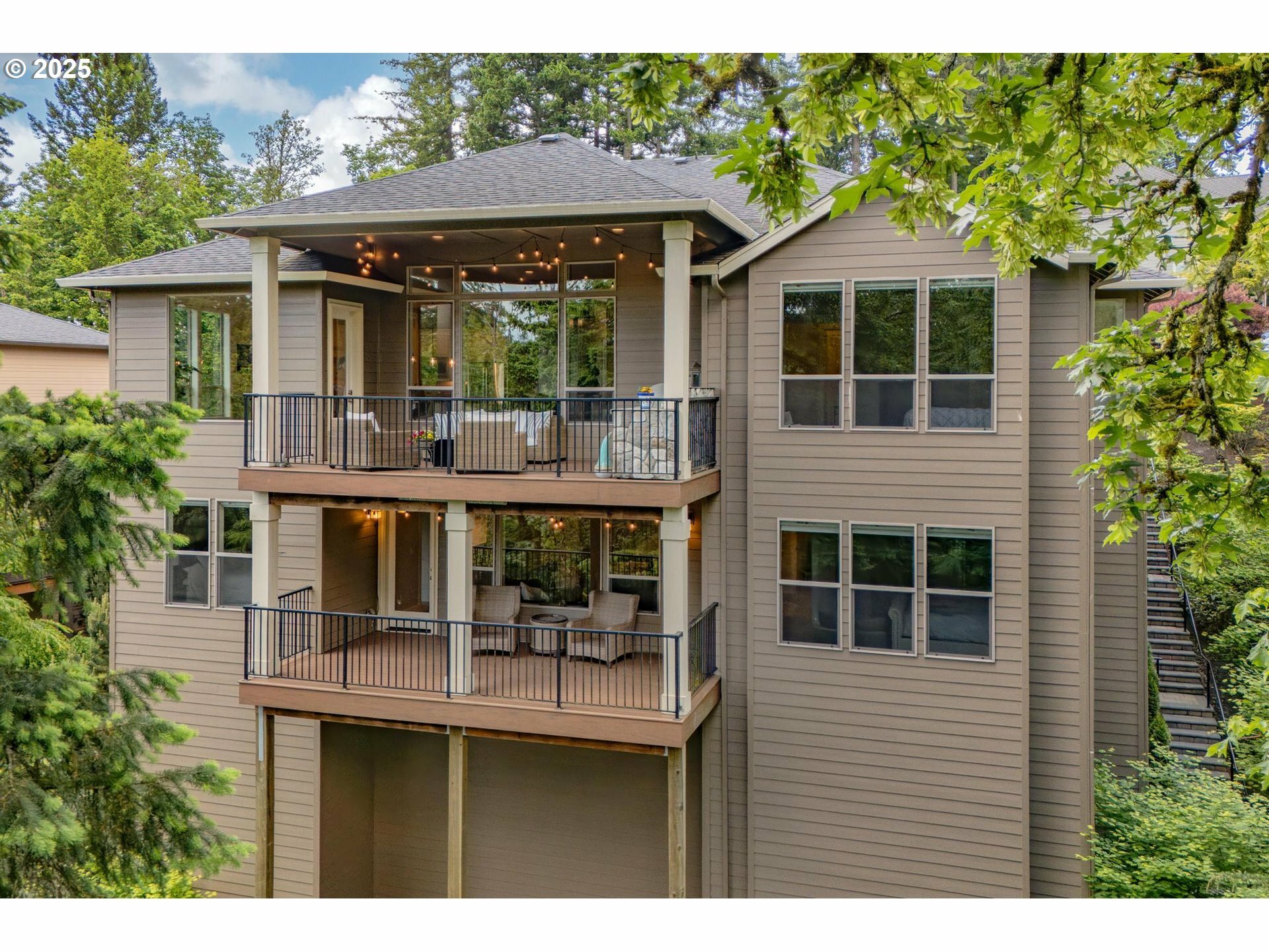 Property Photo: 2151 NW 17th Ave WA 98607