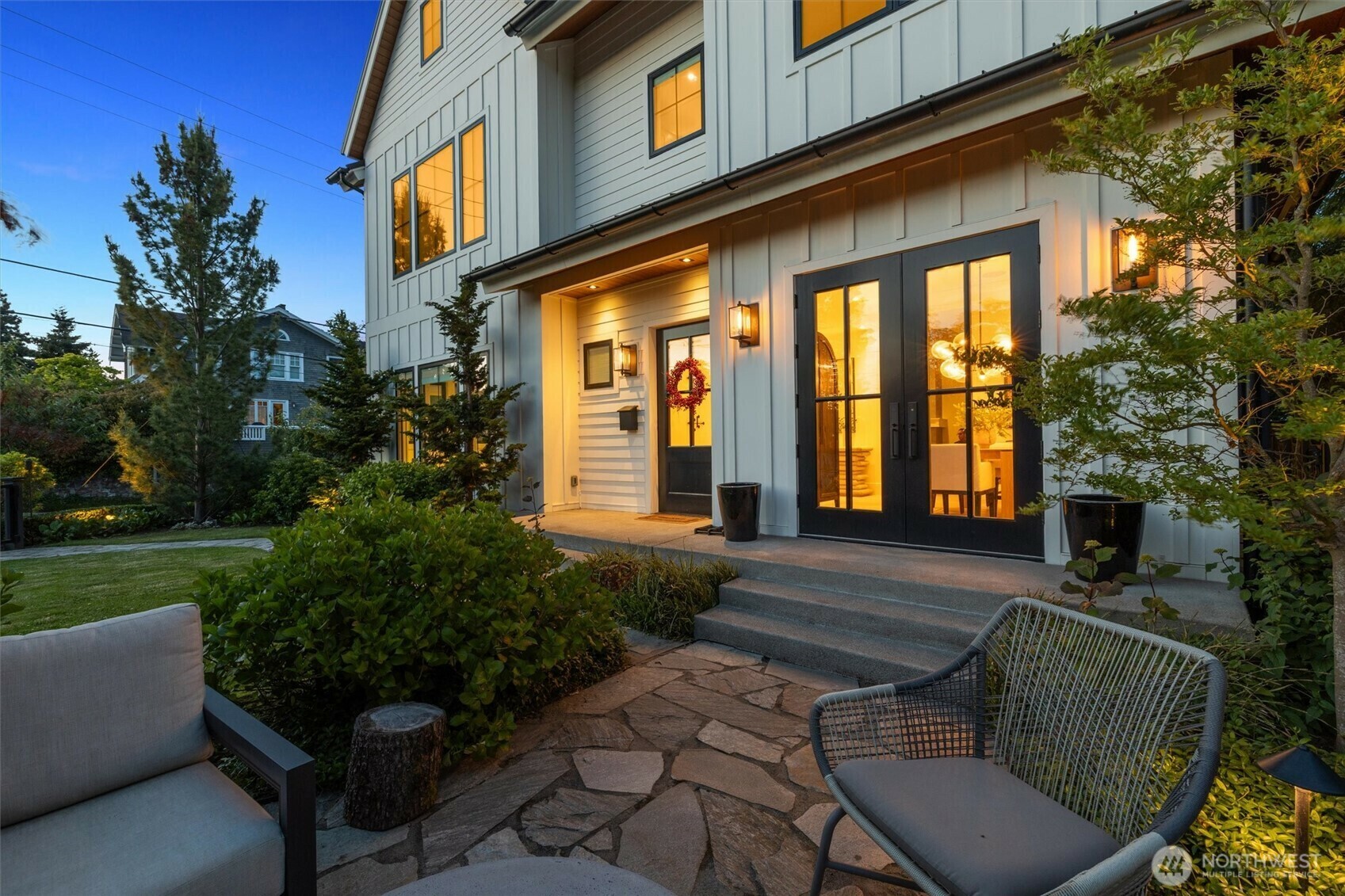 Property Photo: 4232 Burke Avenue N WA 98103