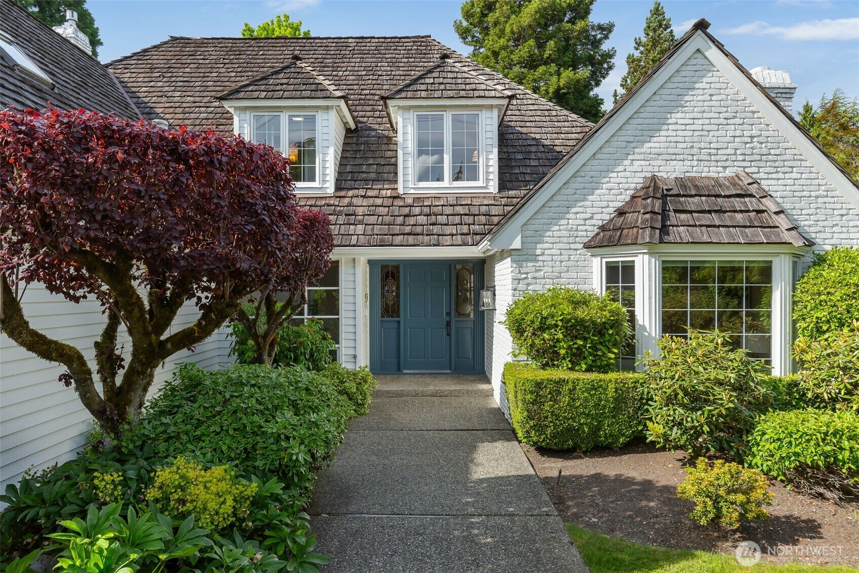 Property Photo: 8604 NE 10th Street WA 98039