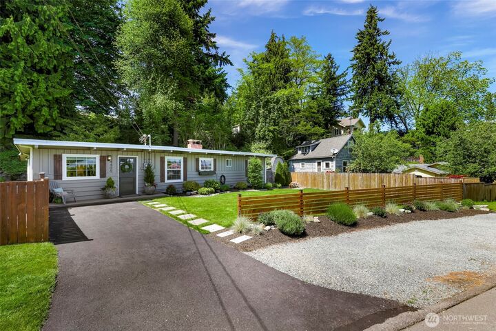 Property Photo: 4406 Grand Avenue WA 98203