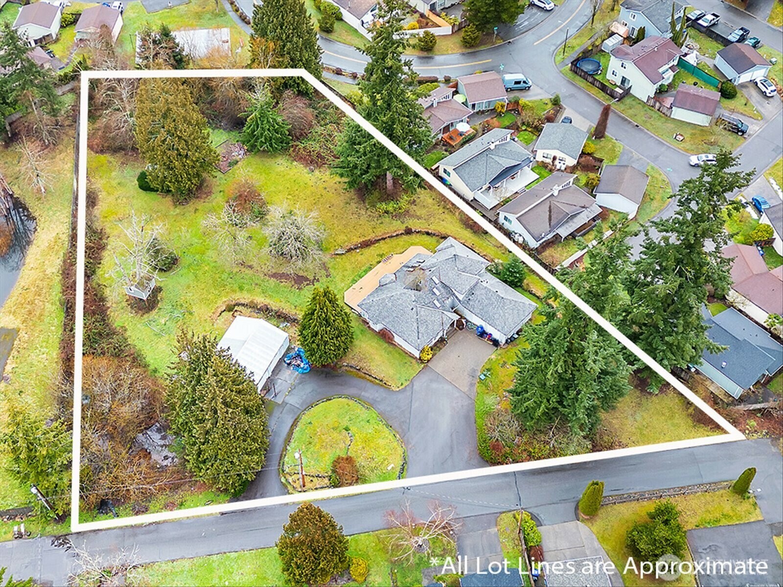 Property Photo: 113 E McGill Avenue WA 98208