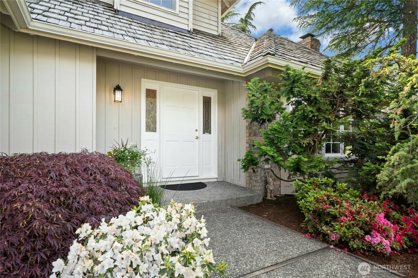 Property Photo: 17217 SE 47th Street WA 98006