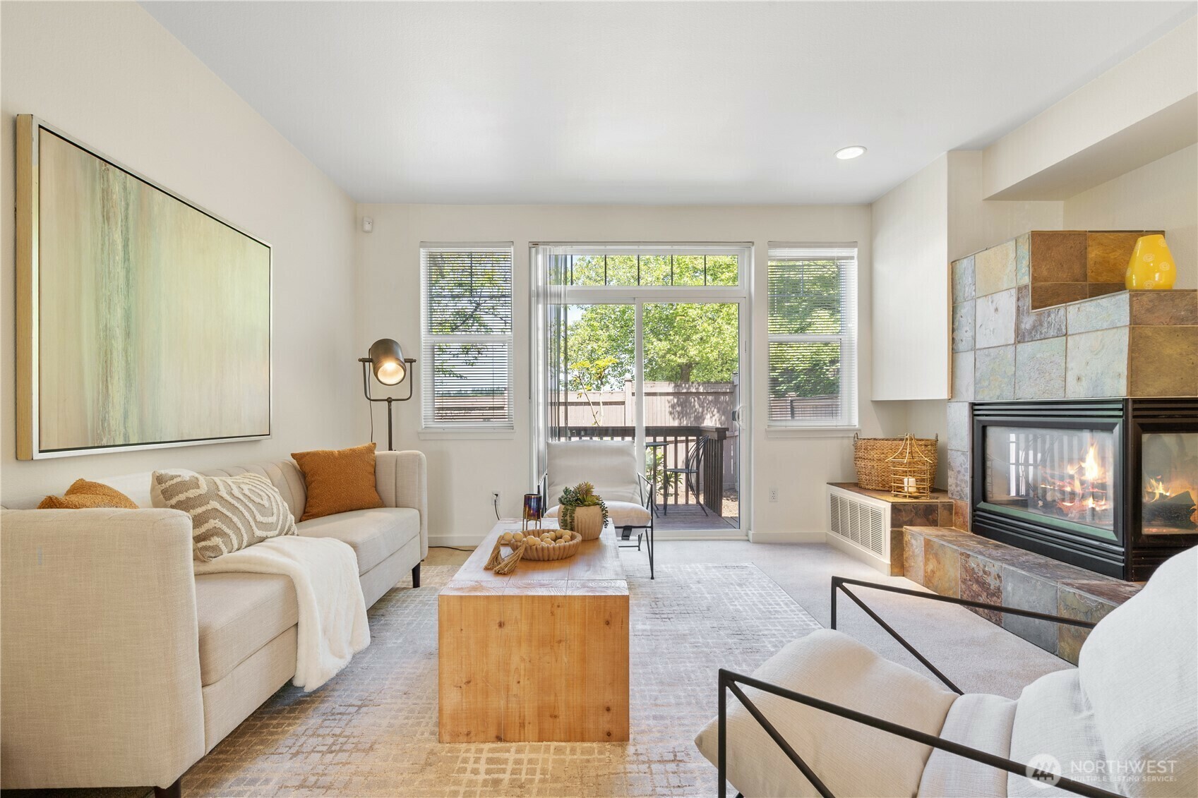 Property Photo: 12721 SE 41st Place 211 WA 98006