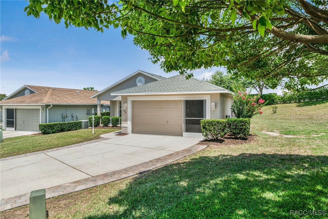 Property Photo: 795 W Toucan Loop FL 34442