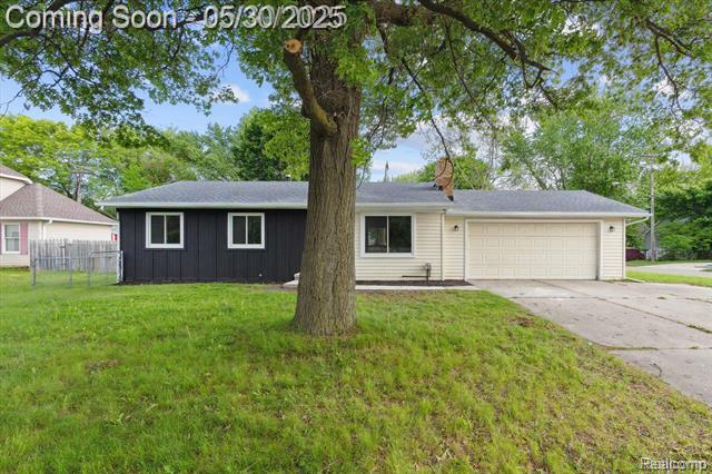 Property Photo: 4606 Glenalda Drive MI 48346
