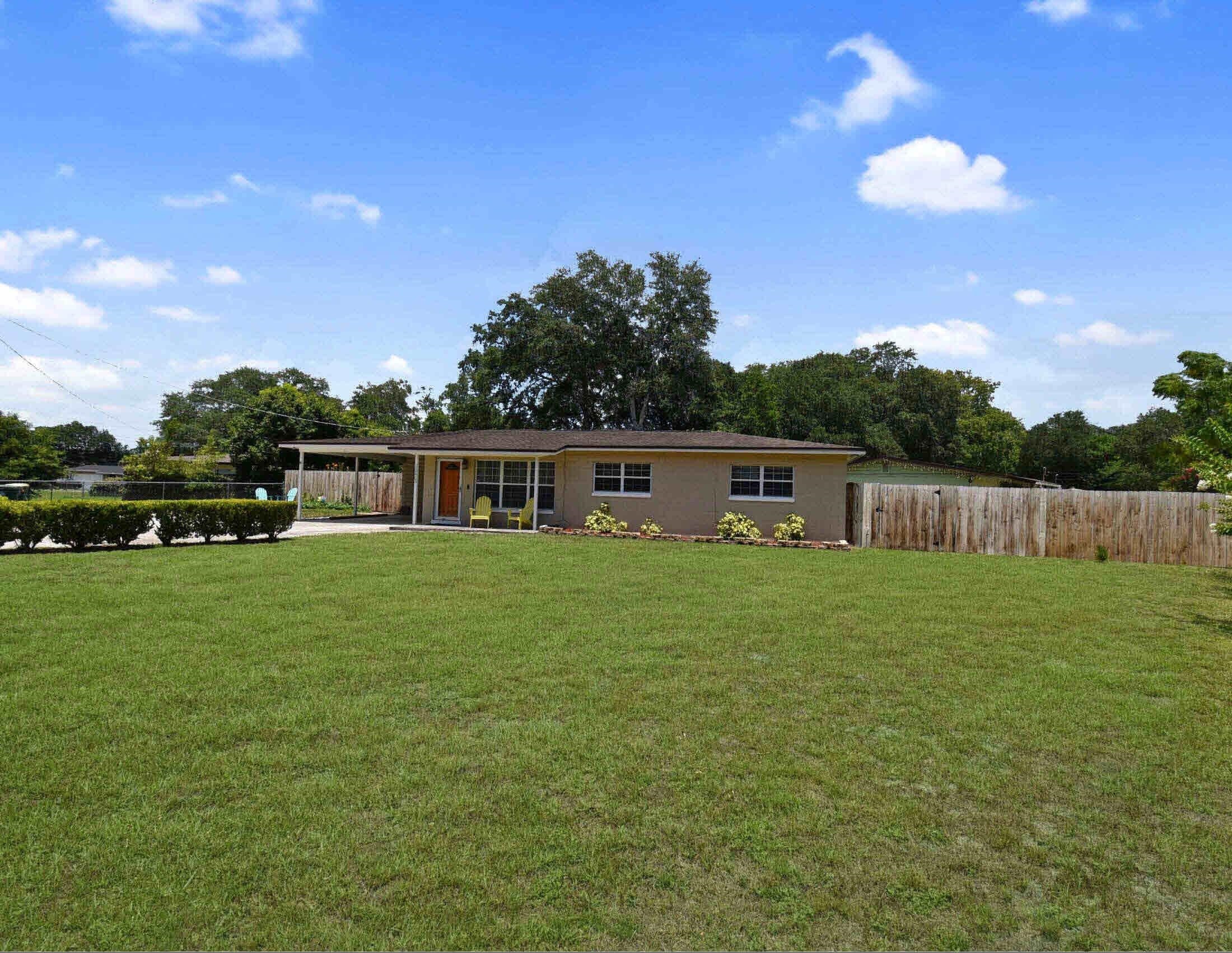 Property Photo:  10403 Ebbitt Rd  FL 32246 