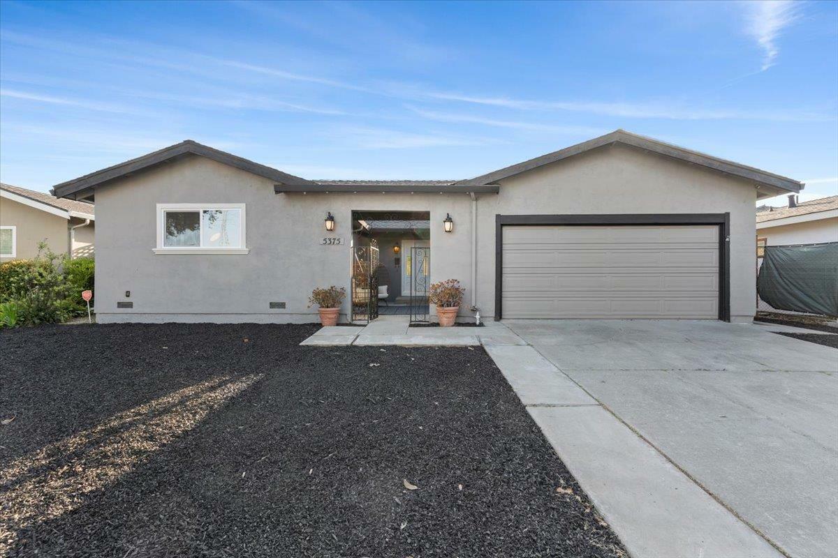 Property Photo: 5375 Roxanne Drive CA 95124
