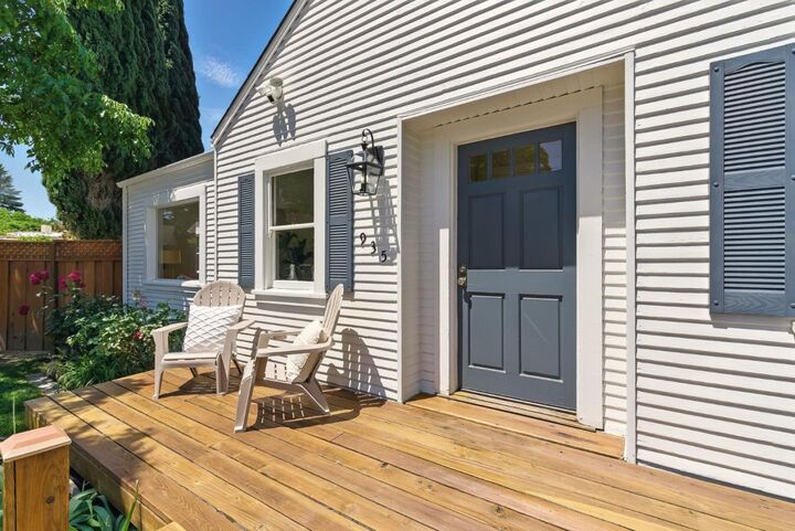 Property Photo: 935 Chabrant Way CA 95125