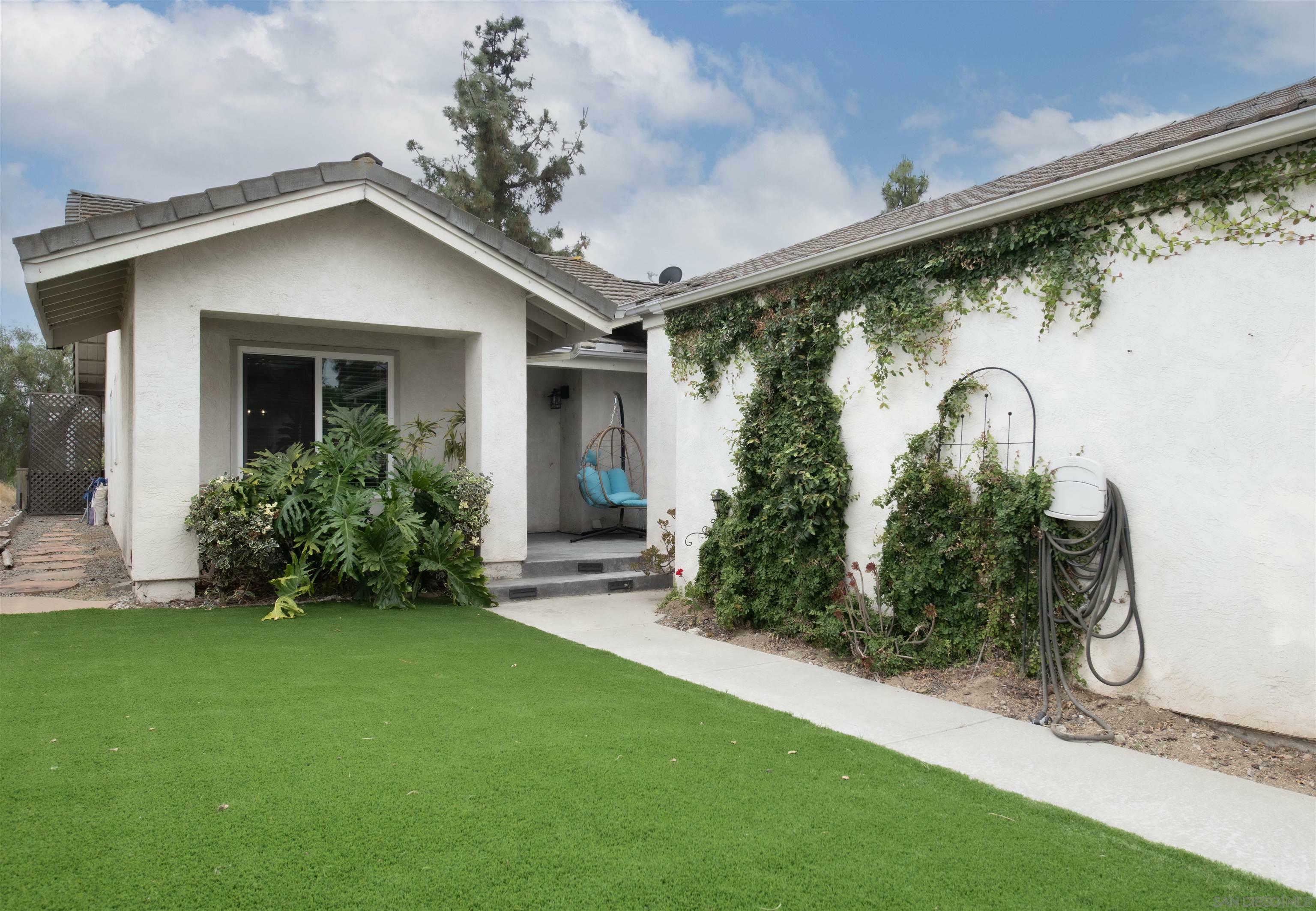 Property Photo:  1873 Guilder Gln  CA 92029 