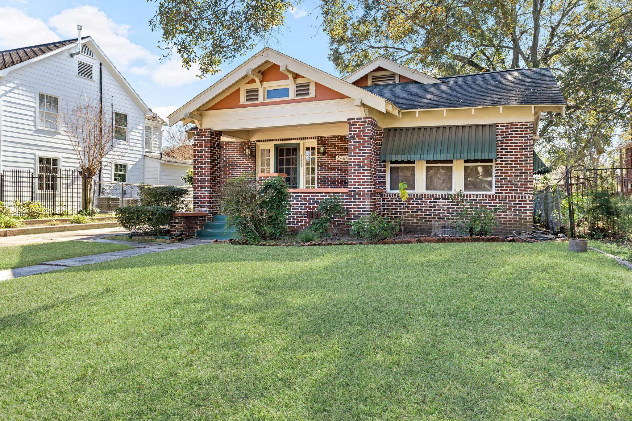 Property Photo: 2465 Pecos St. TX 77702
