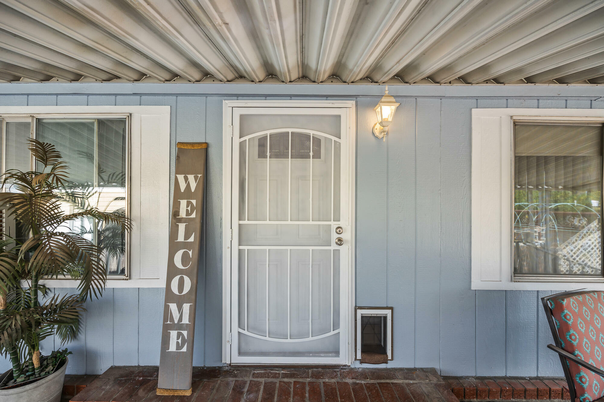 Property Photo: 2627 W Midvalley Spc 3 Avenue CA 93277