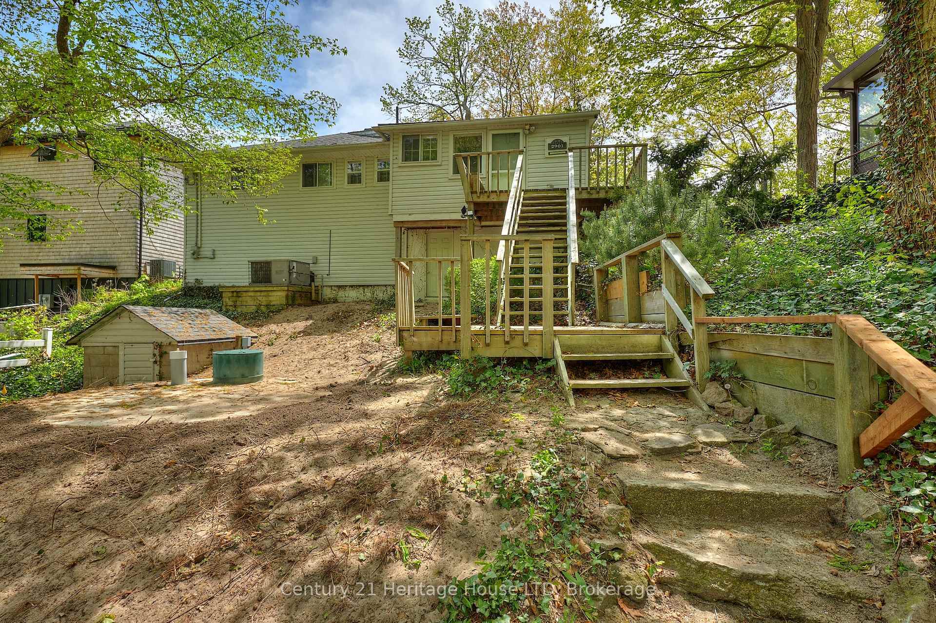 Property Photo: 2901 Vimy Road ON L3K 5V3