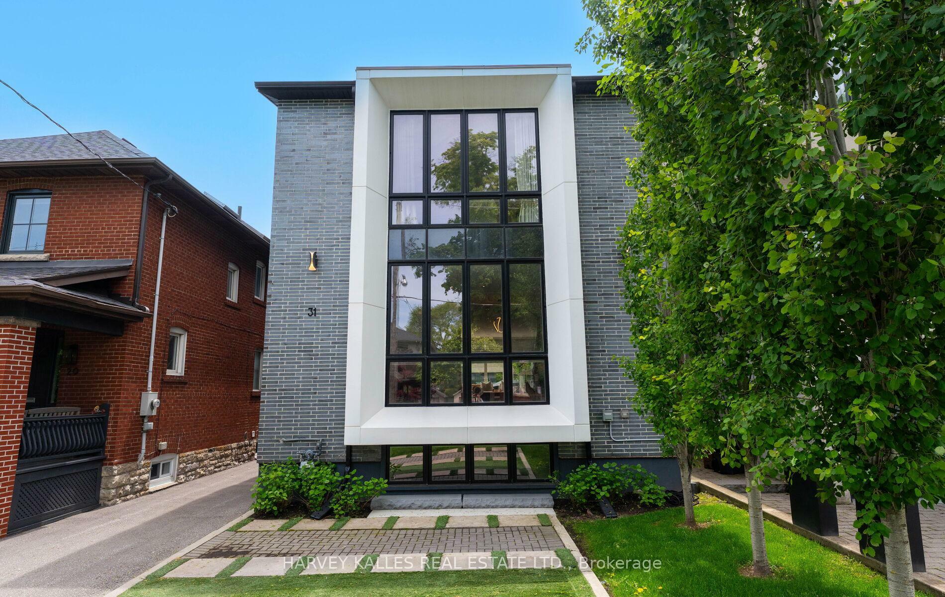 Property Photo: 31 Kilbarry Road ON M5P 1K4