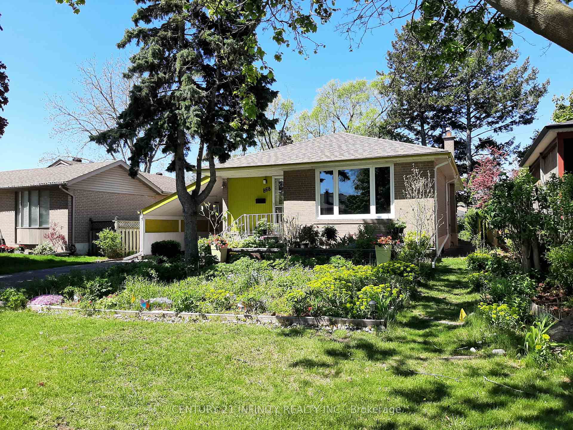 868 Antonio Street  Pickering ON L1W 1T3 photo