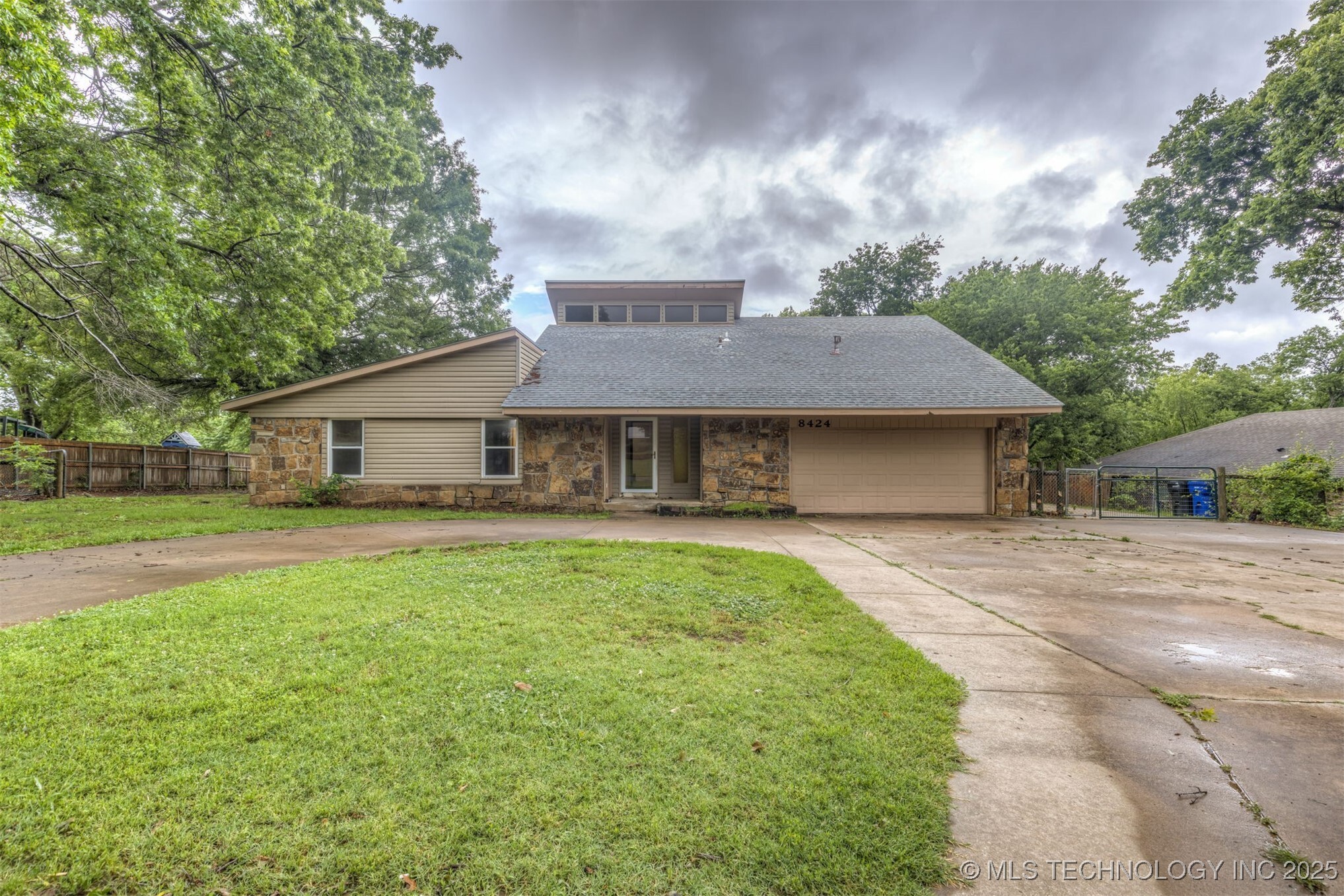 Property Photo: 8424 Harp Boulevard OK 74014