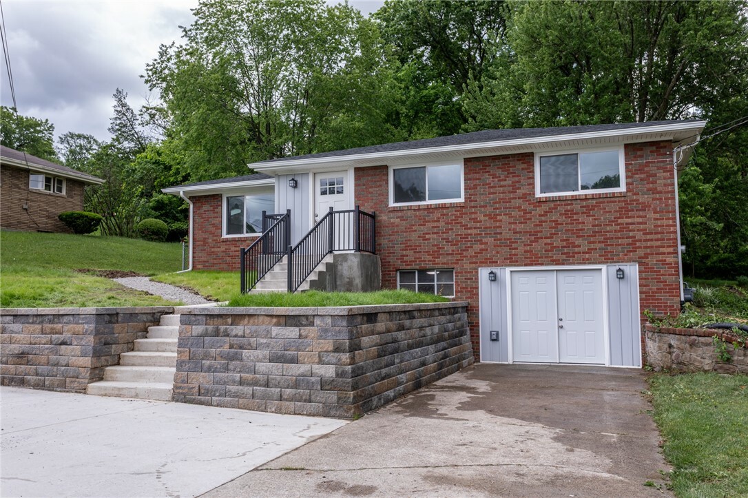 Property Photo: 5 Albert St PA 15401