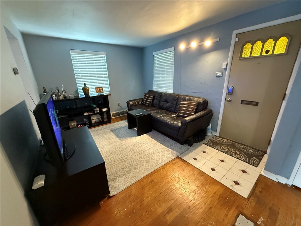 Property Photo: 3121 Crab Hollow Rd PA 15235
