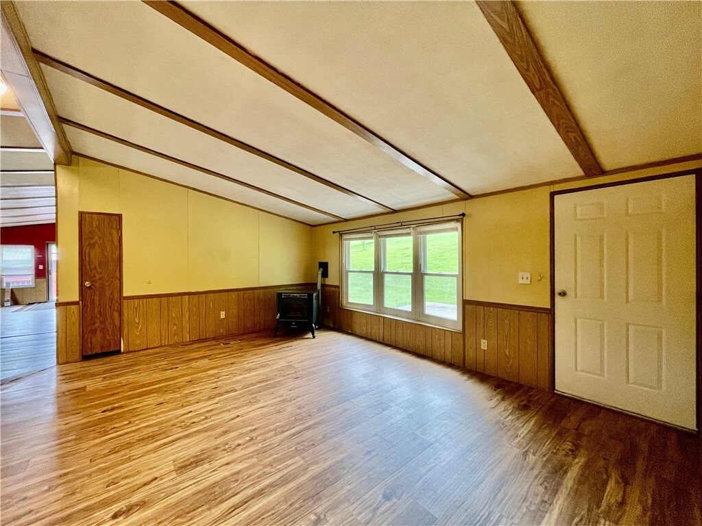 Property Photo: 535 Swihart Rd PA 15057