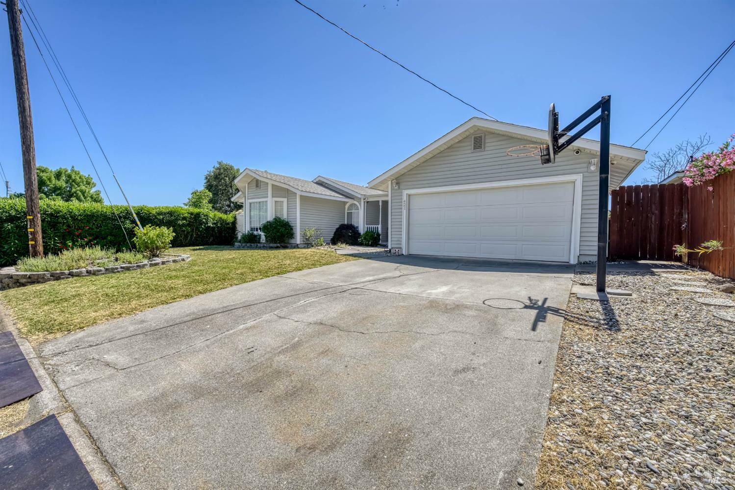 Property Photo: 421 Lake Street CA 95423