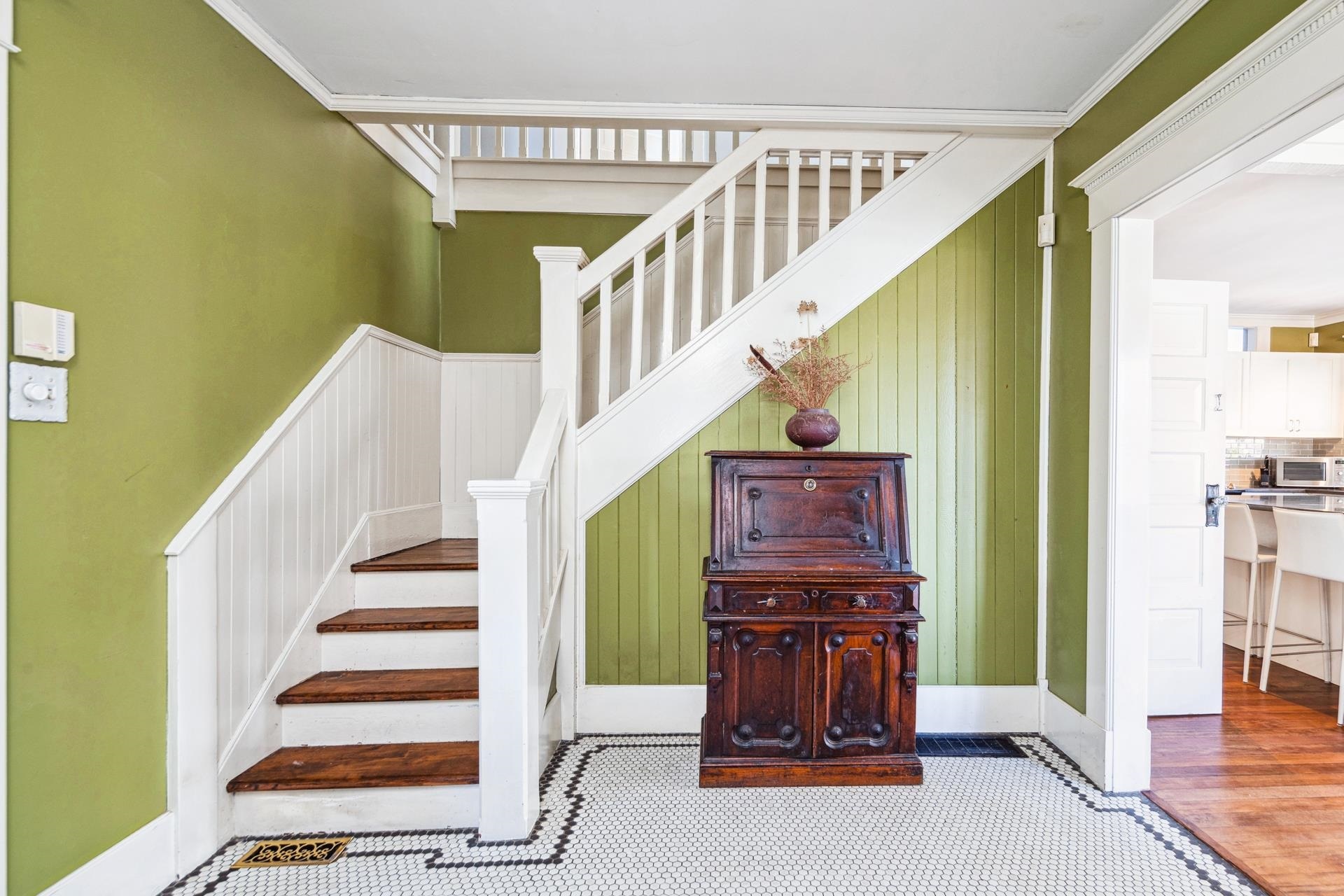 Property Photo: 341 W 22nd Street BC V7M 2A3
