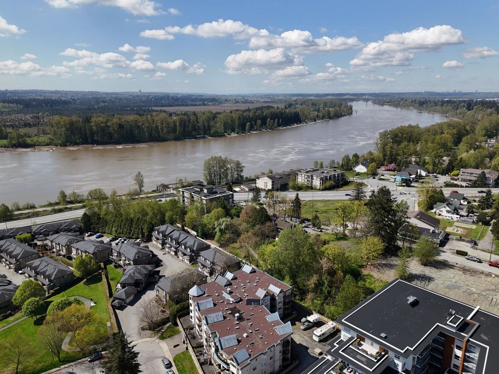 Property Photo:  11595 Fraser Street 312  BC V2X 0X7 