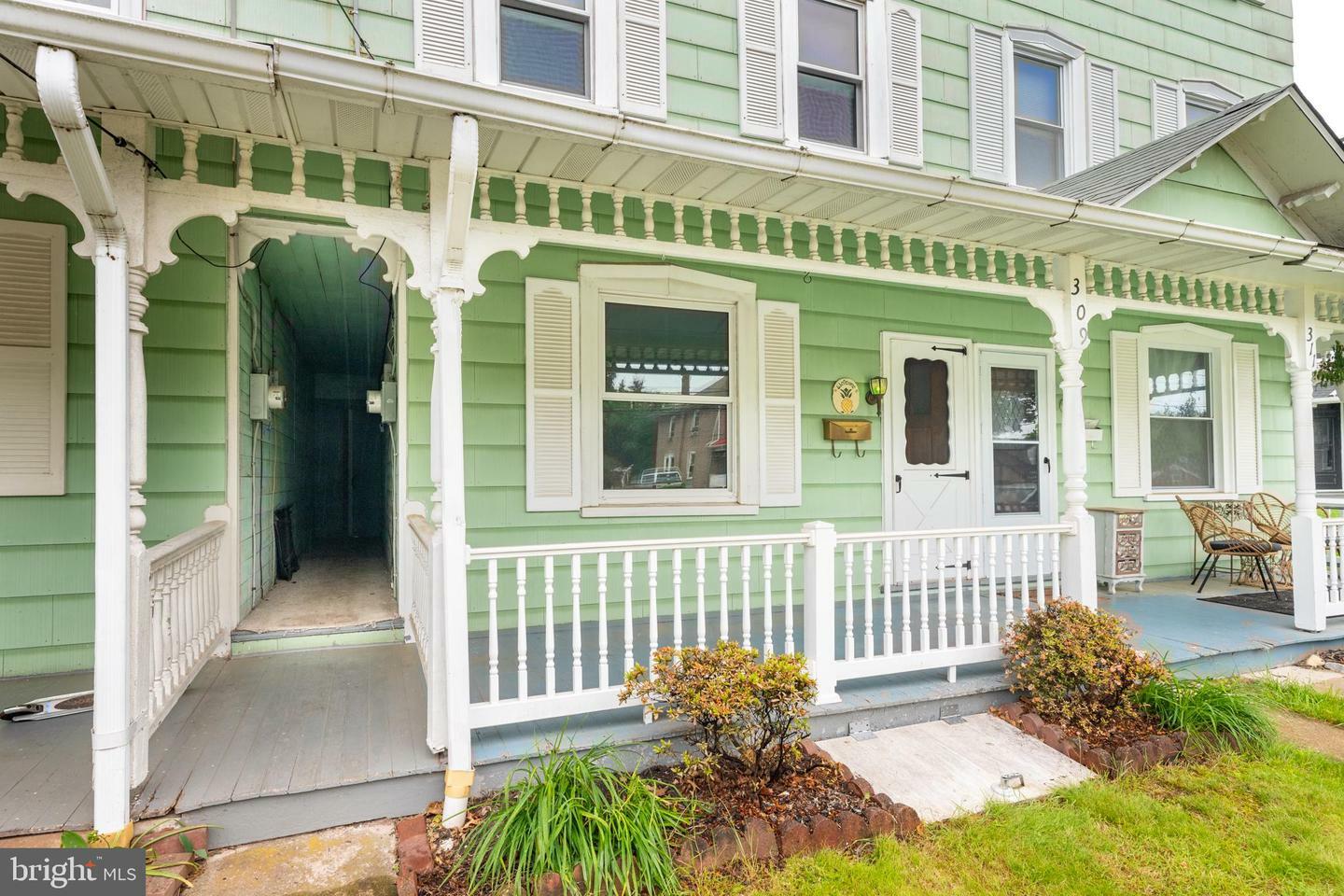 Property Photo: 309 N 5th Avenue PA 19468