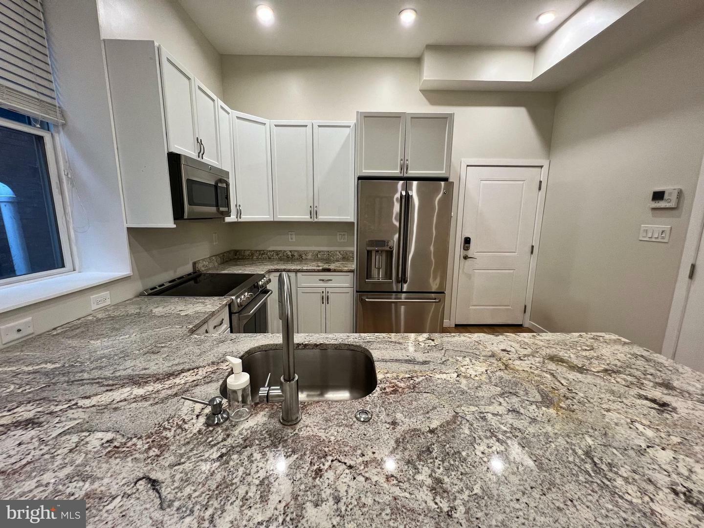 Property Photo:  1120 Walnut Street 2B  PA 19107 