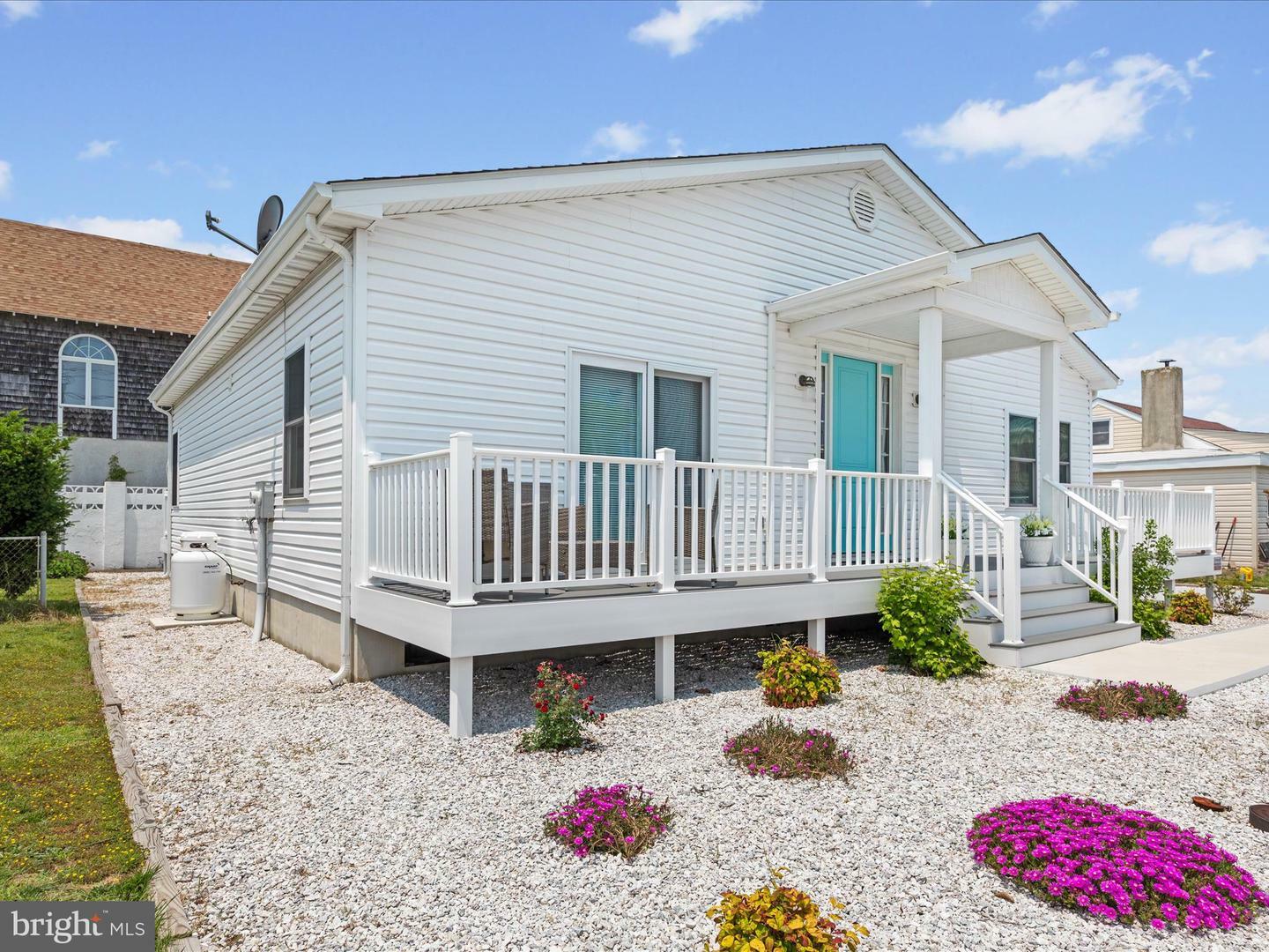 Property Photo: 8703 Coastal Highway MD 21842