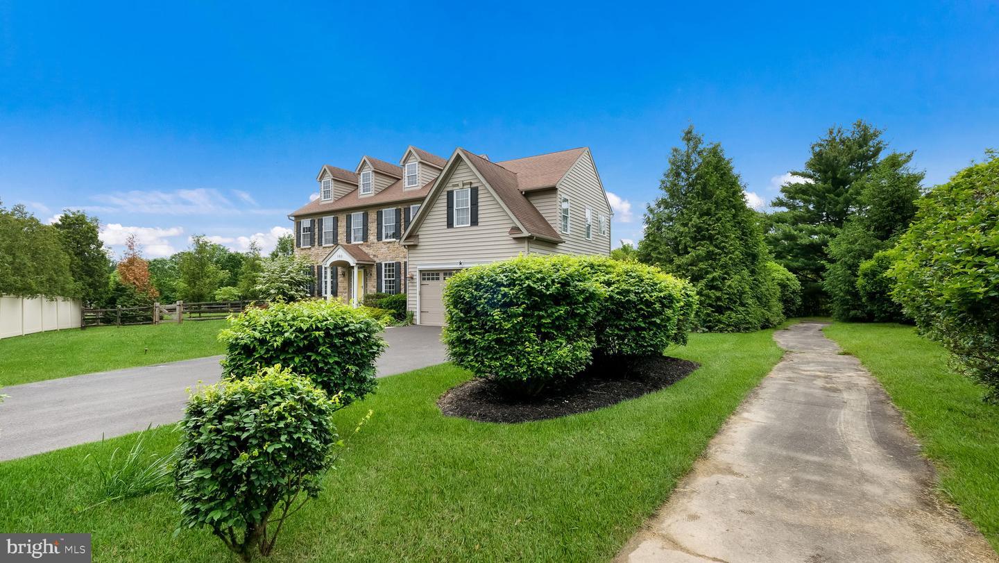 Property Photo: 103 Equestrian Court PA 18976