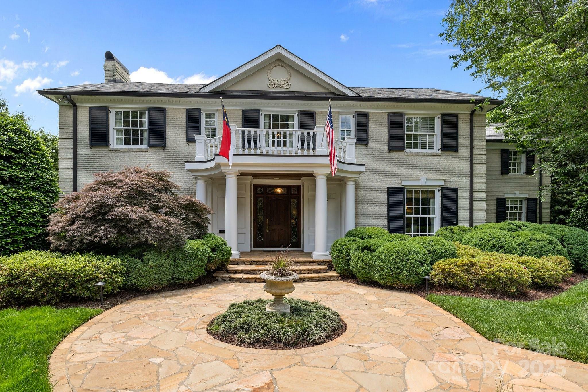 Property Photo: 640 Colville Road NC 28207