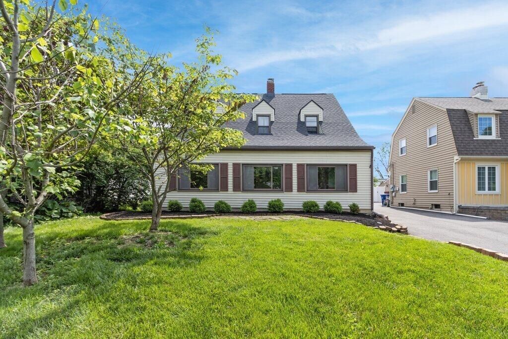 Property Photo:  644 Eastmoor Boulevard  OH 43209 