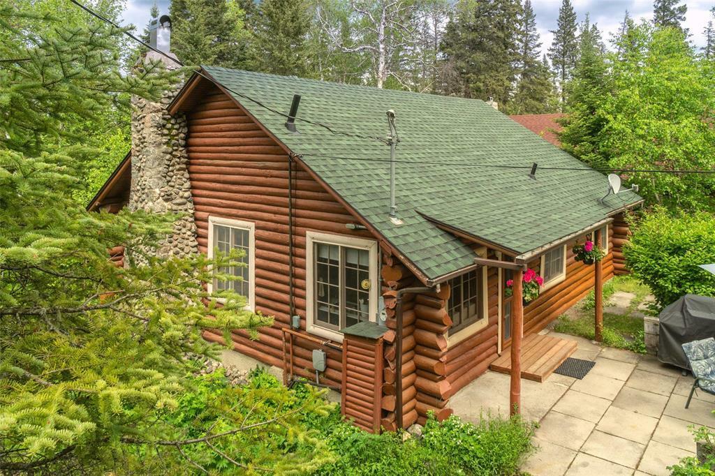 313 Wasagaming Drive  Clear Lake MB R0J 1N0 photo