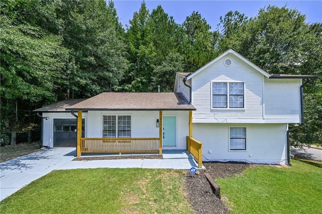 Property Photo: 259 Tarragon Way SW GA 30331
