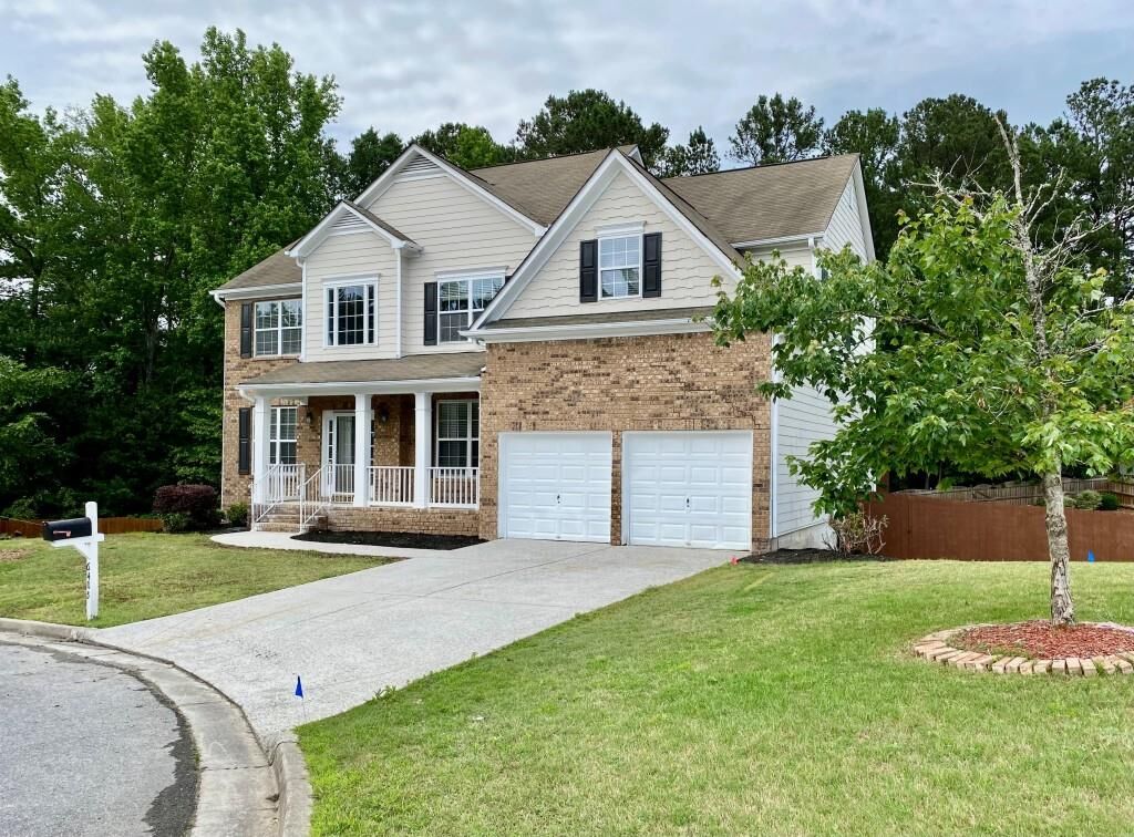 Property Photo: 6405 Knighted Court GA 30126