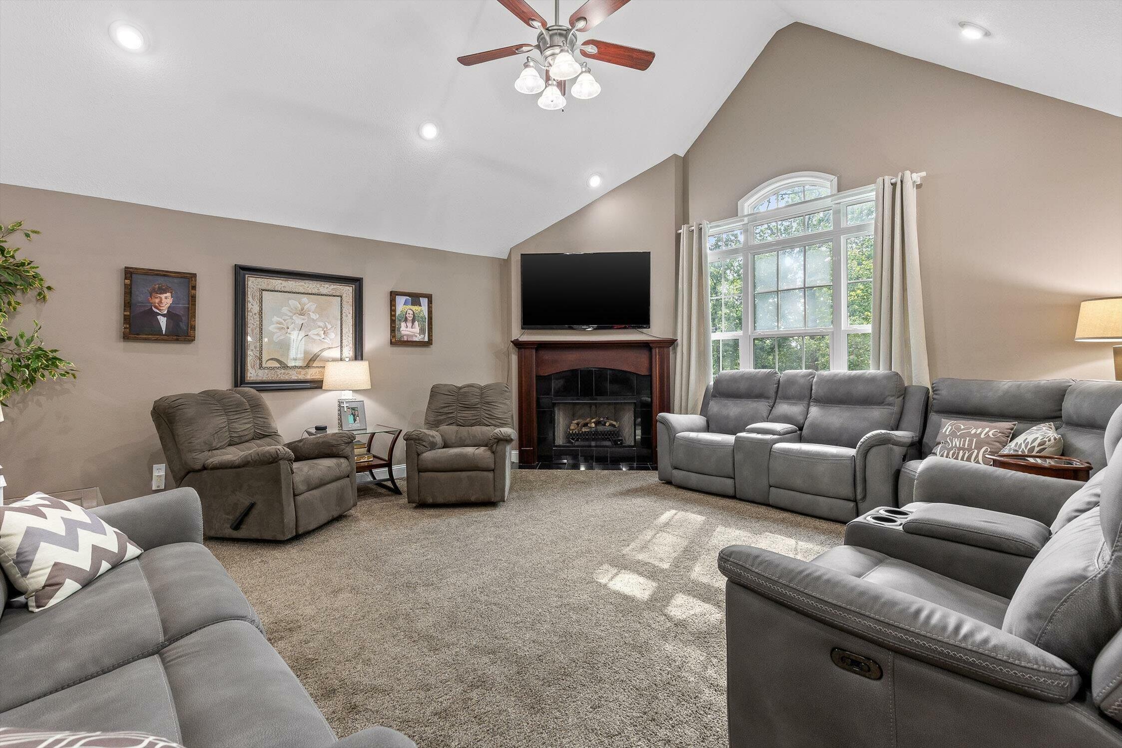 Property Photo: 273 County Road 159 AL 35958