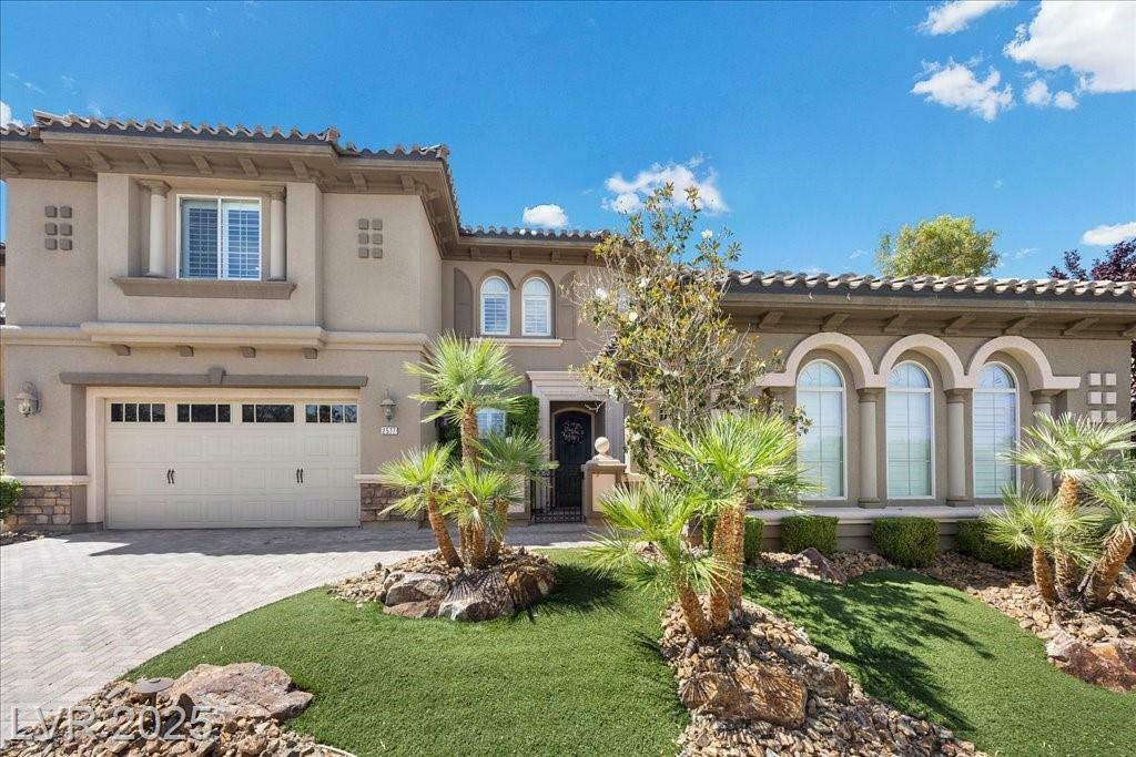 Property Photo: 2577 Luberon Drive NV 89044