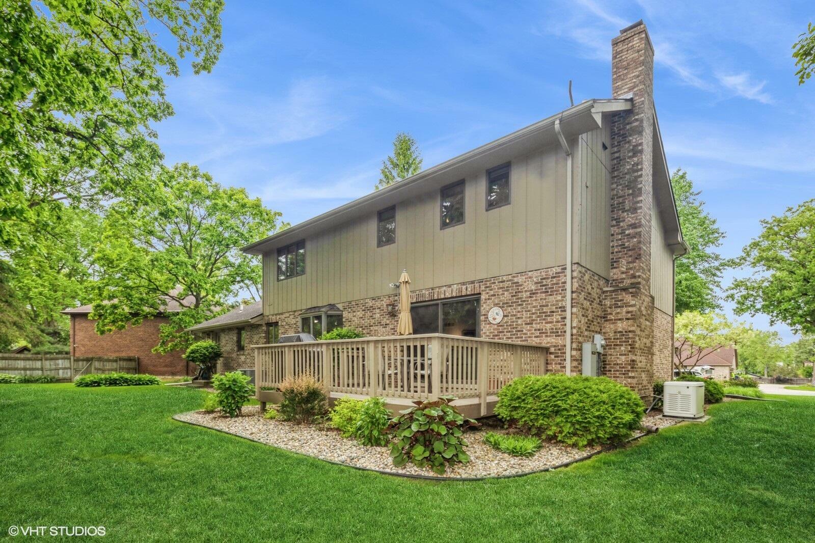 Property Photo: 814 Graegin Place IN 46311