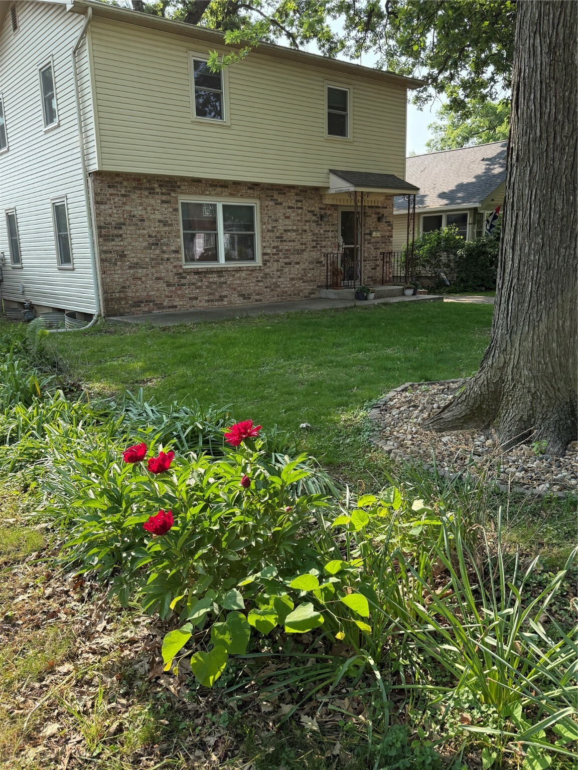 Property Photo: 1541 42nd Street IA 50311