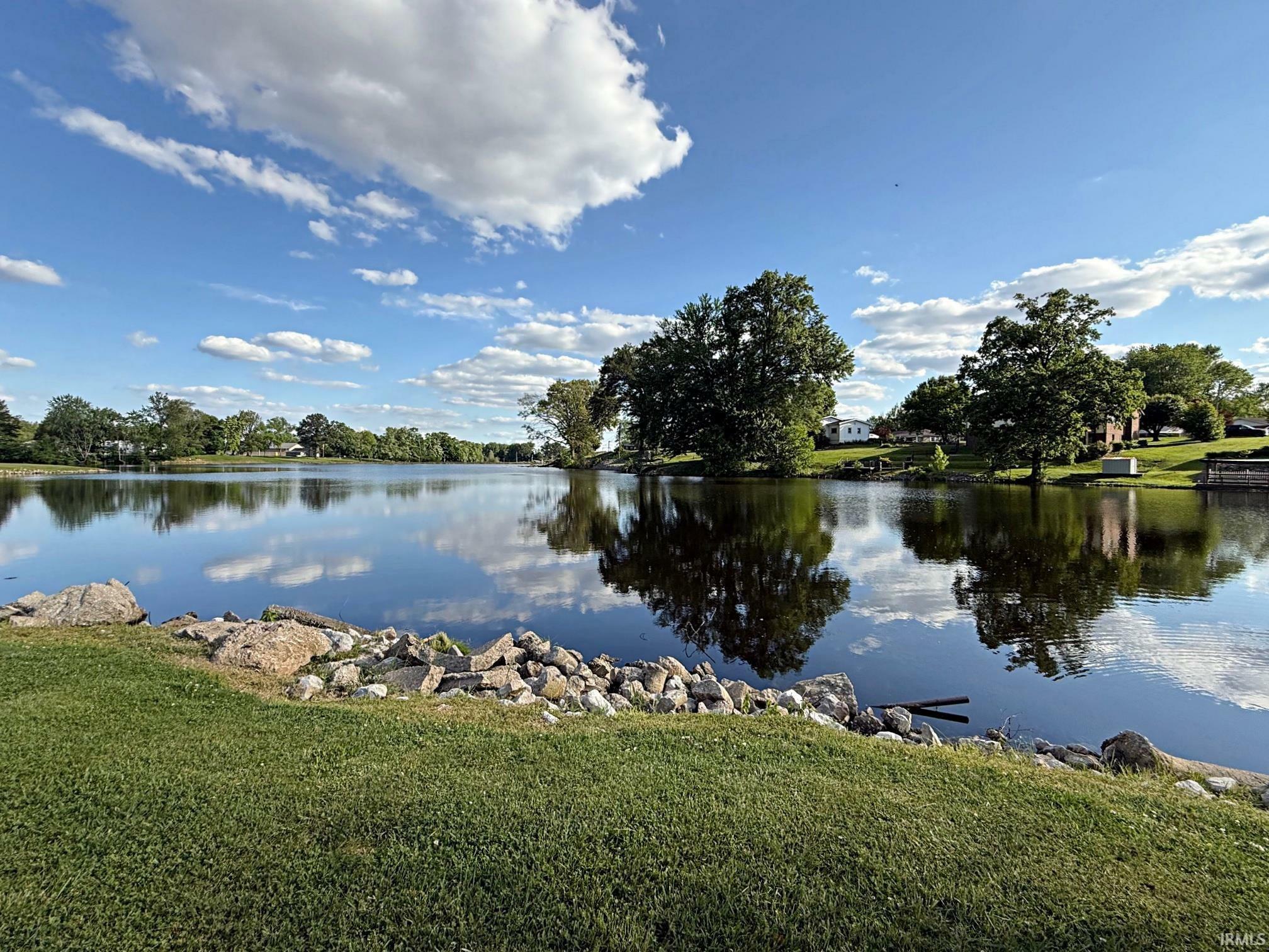 Property Photo: 2124 Lakeview Drive IN 47501