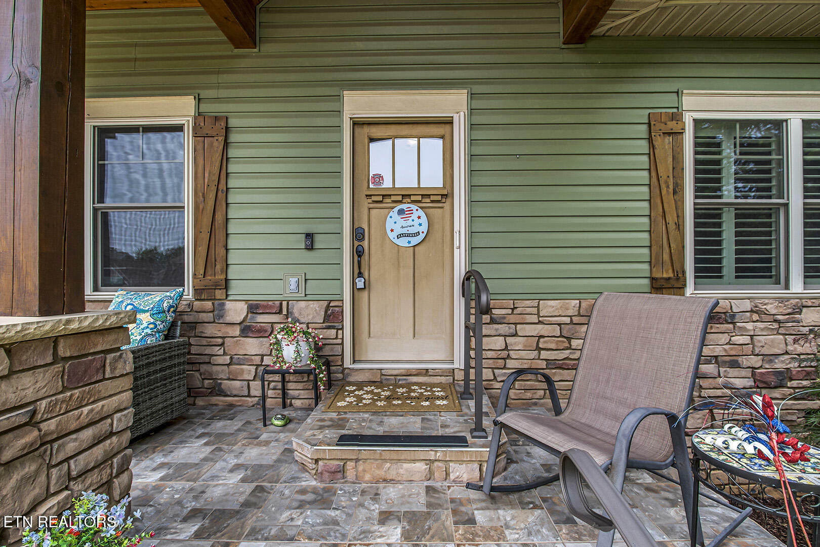 Property Photo: 418 Cheeyo Place TN 37774