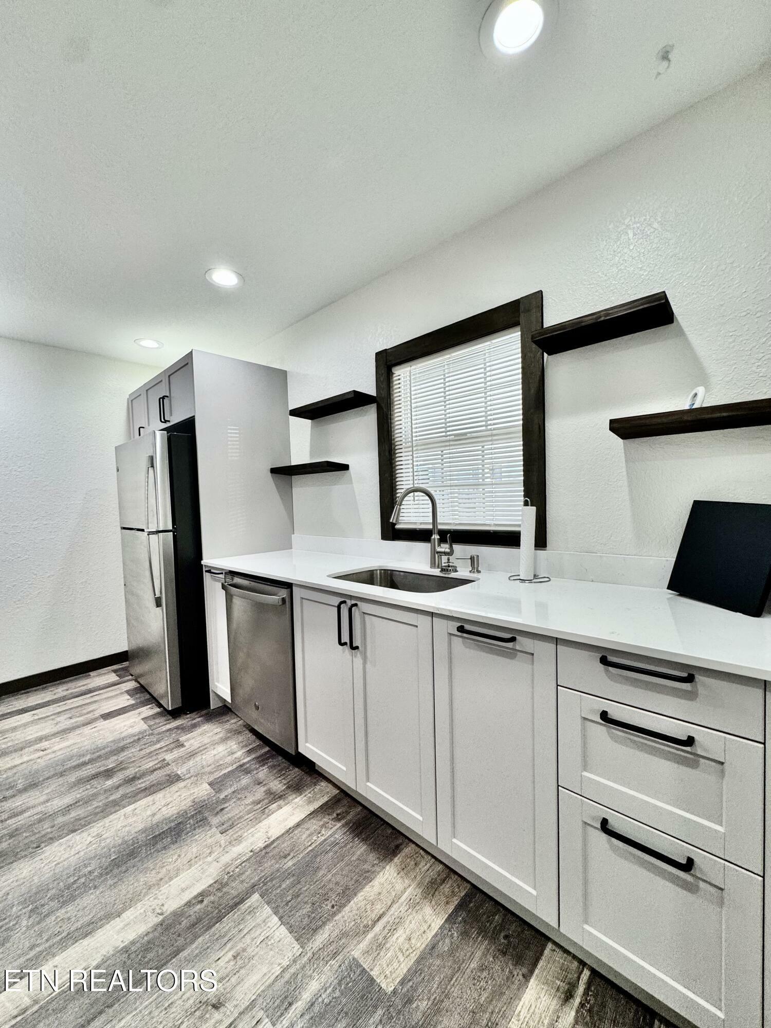 Property Photo: 321 Coleman St TN 37752