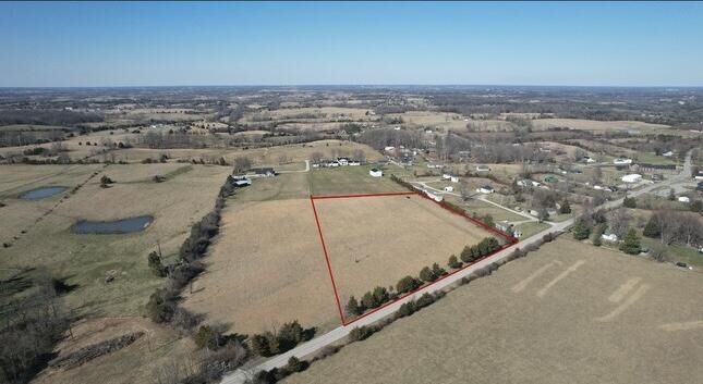 Property Photo: 9999 Union City Road Lot 2B KY 40475