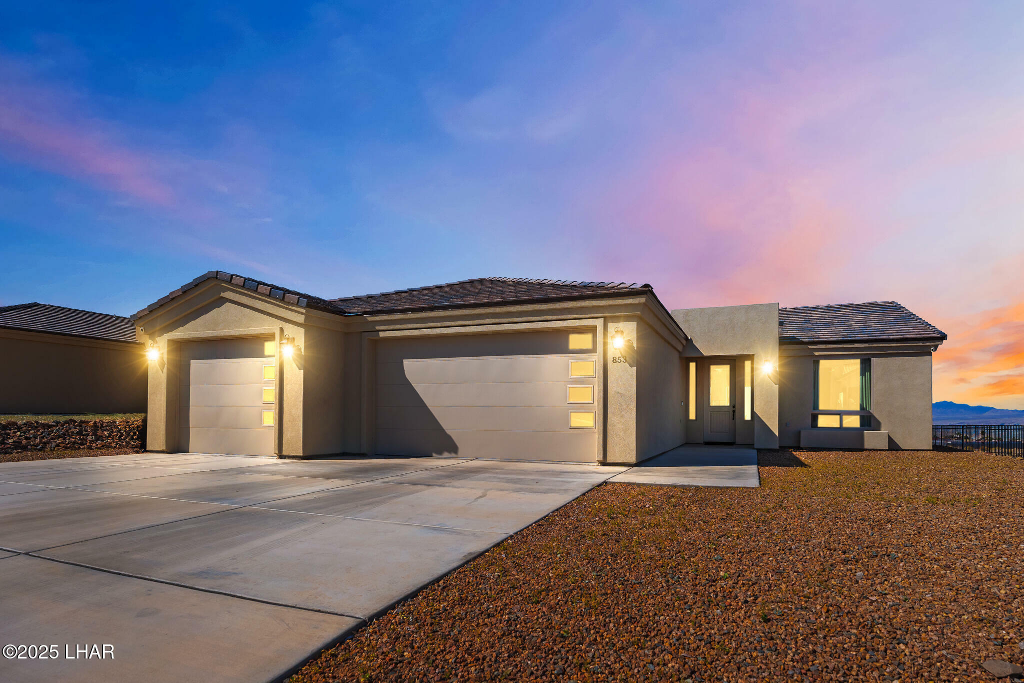 Property Photo: 853 Campbell Rd AZ 86429