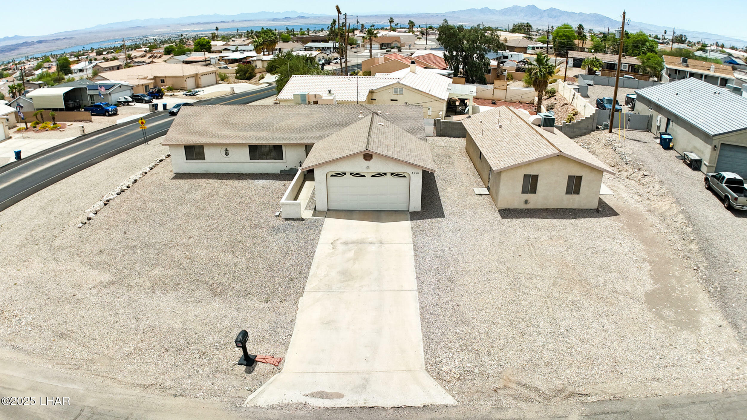 Property Photo:  3201 Silver Saddle Dr  AZ 86406 