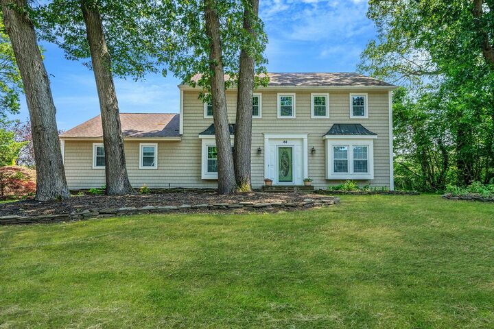 Property Photo:  44 Vineyard Way  NY 11766 